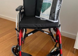 Lightweight Wheelchair Breezy BasiX 2 NC0460
