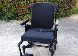 Like New - Manual Tilt Wheelchair with ROHO