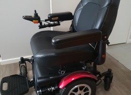 Merits Maverick 14 P330 Powered Wheelchair